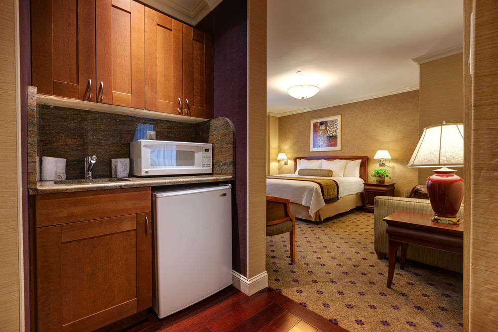 Wellington Hotel New York Bagian luar foto