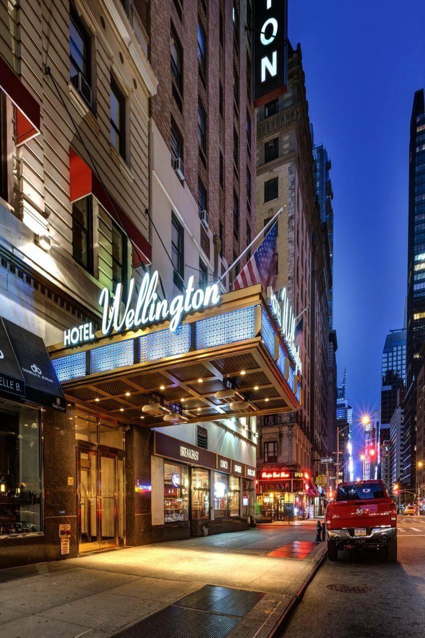 Wellington Hotel New York Bagian luar foto